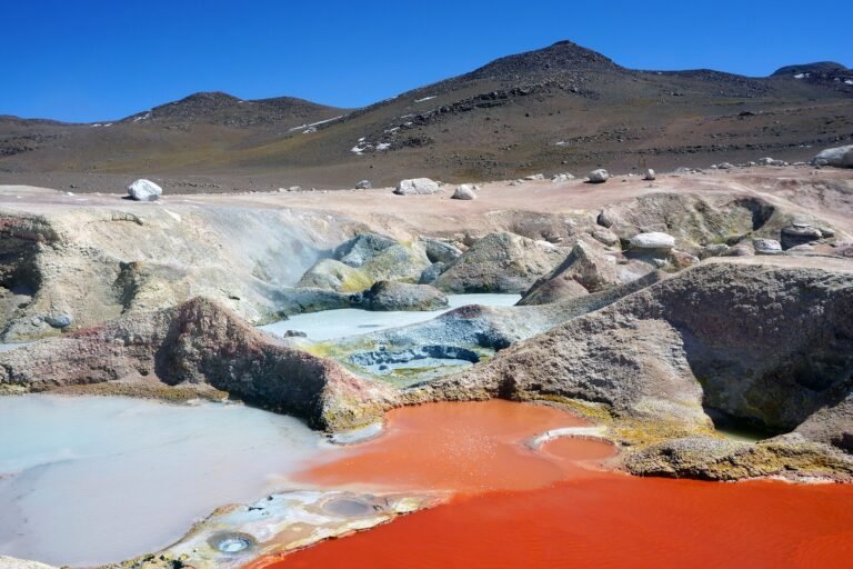 Altitude Sickness in Uyuni: How to Prepare and Acclimatize